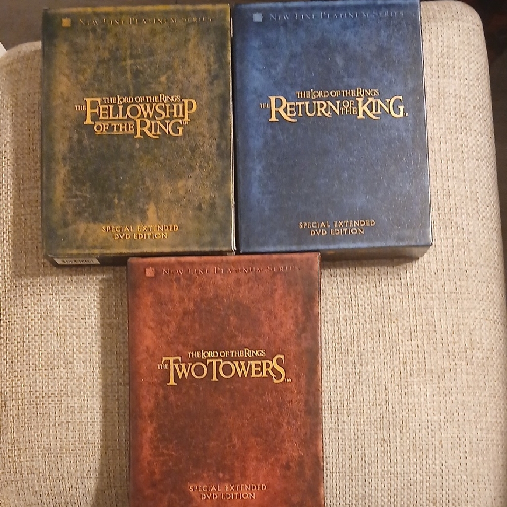 Lord Of The Rings Set Of 3 Special Extended DVD Edition 12 DVD'S Total / Inserts